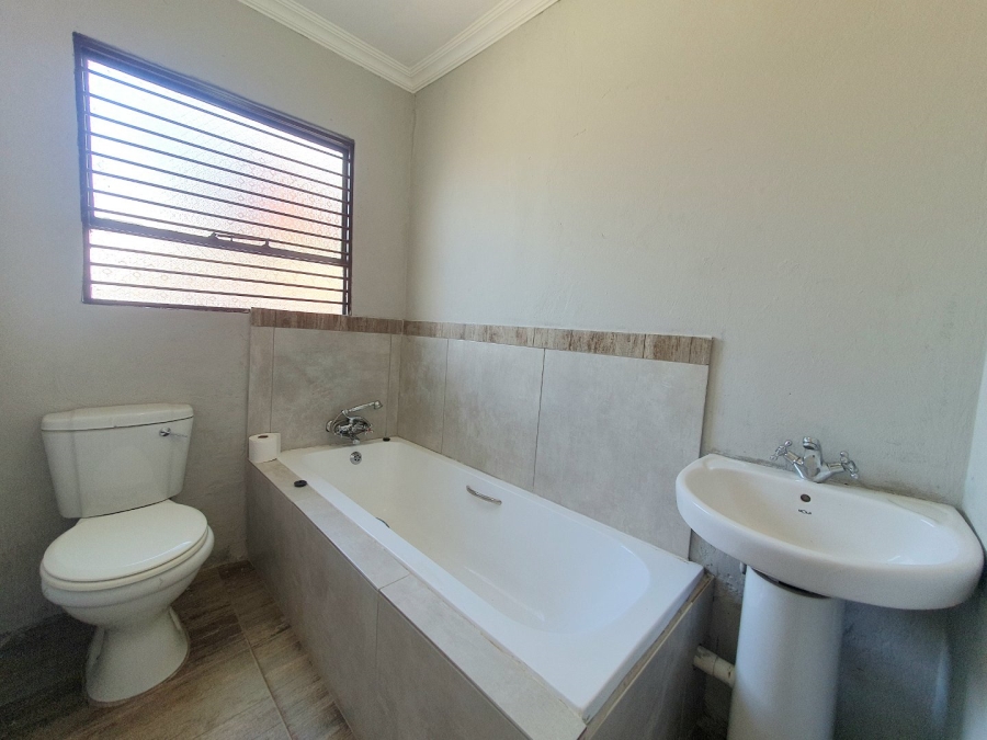 3 Bedroom Property for Sale in Mabopane North West